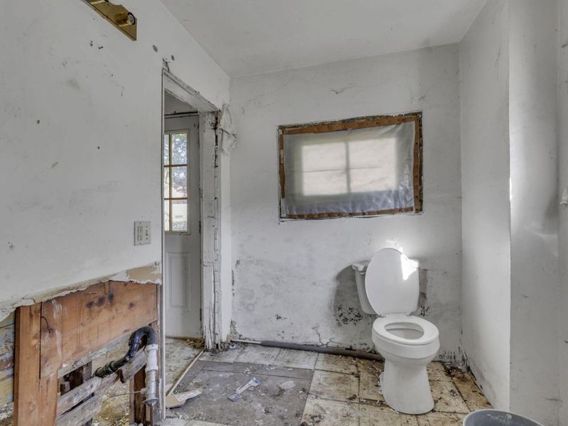 292 E Barthman Avenue, Columbus, OH 43207 Photo 26