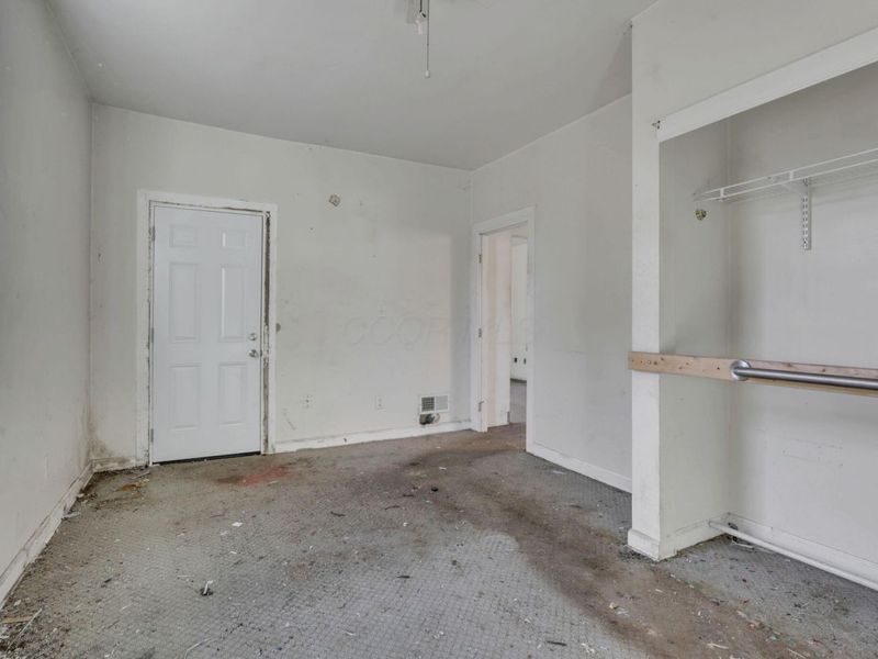 292 E Barthman Avenue, Columbus, OH 43207 Photo 29