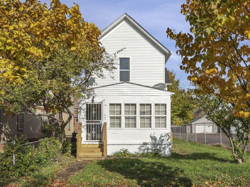 292 E Barthman Avenue, Columbus, OH 43207 Photo 4