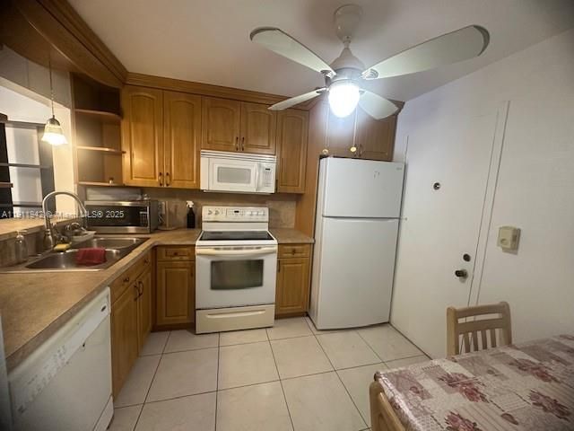 1830 Dixieanna St, Unit 301, Hollywood, FL 33020 Photo