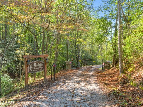 Tunnel Hill Rd, Harriman, TN 37748