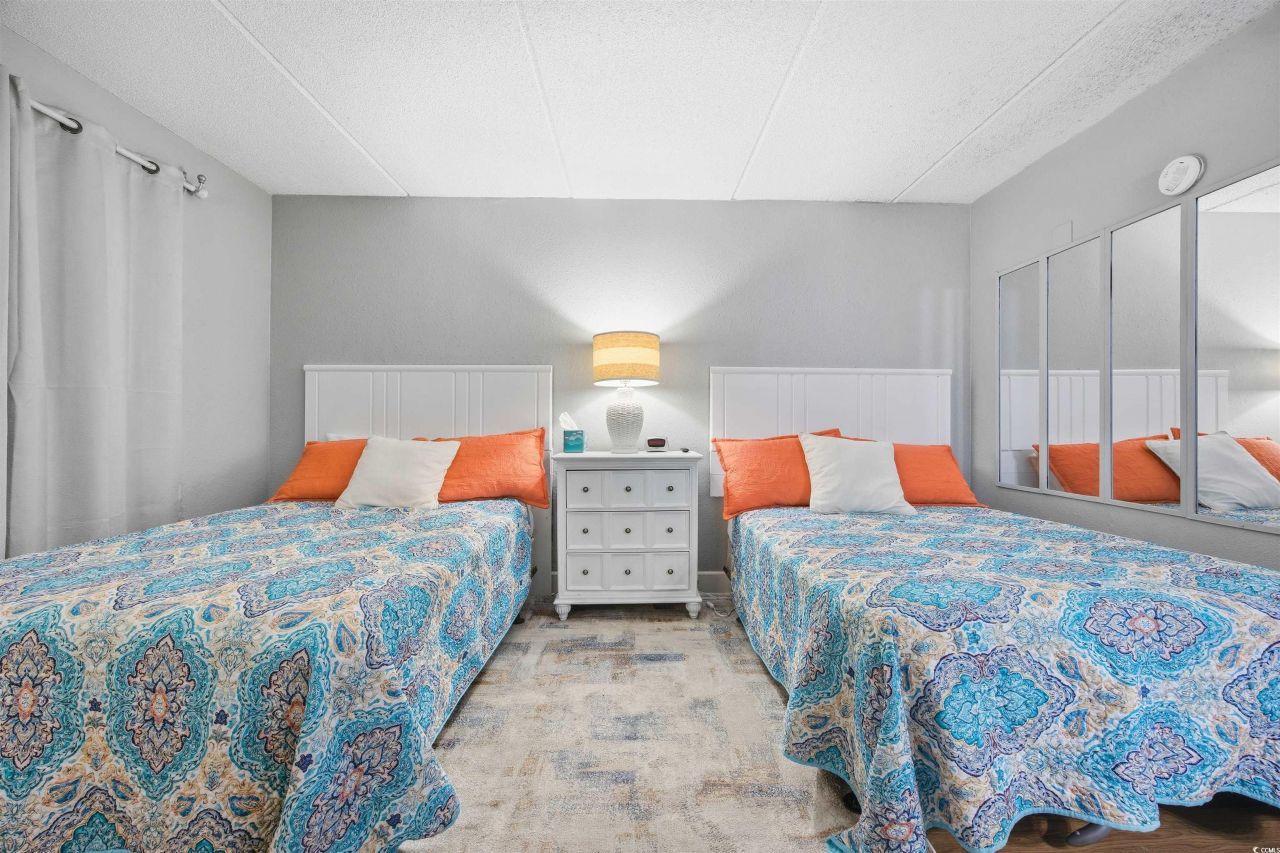 208 74th Ave. N Photo 7