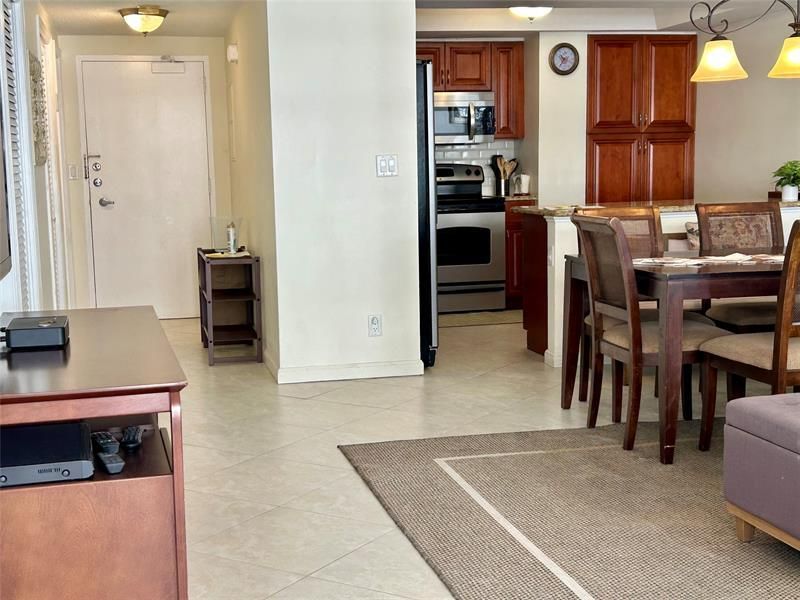 3800 Galt Ocean Drive, Unit 803, Fort Lauderdale, FL 33308 Photo