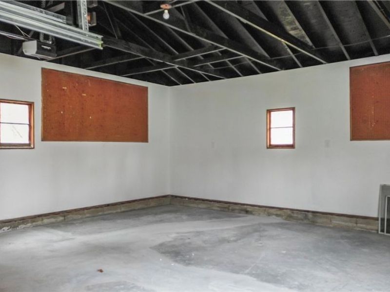 1736 Westwood Drive NW, Warren, OH 44485 Photo 16