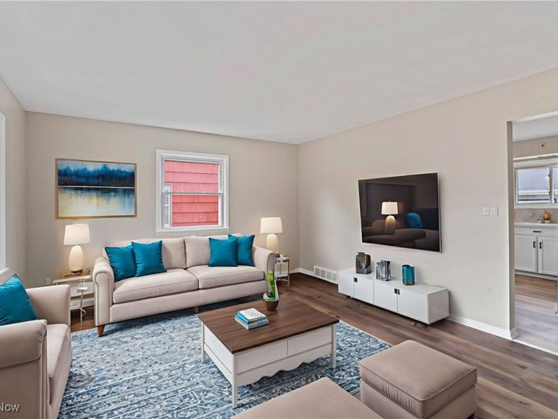 1736 Westwood Drive NW, Warren, OH 44485 Photo 2