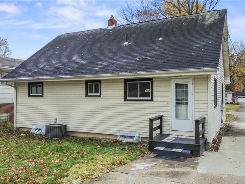 1736 Westwood Drive NW, Warren, OH 44485 Photo 38