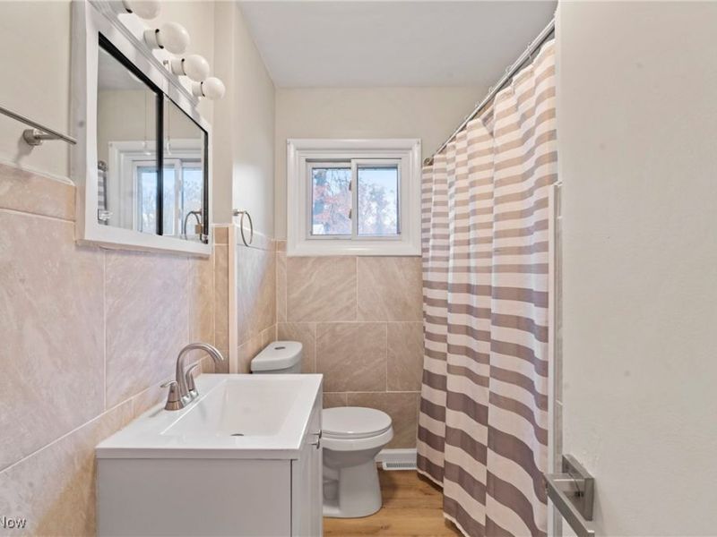 1736 Westwood Drive NW, Warren, OH 44485 Photo 8