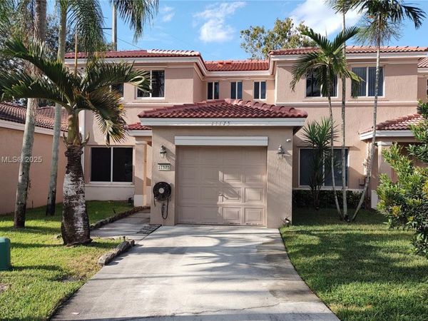 11175 SW 17th Mnr, Unit 11175, Davie, FL 33324