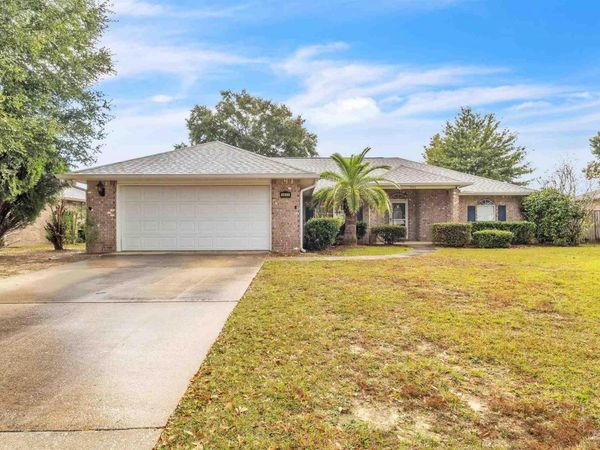 3933 Harbors Port St, Pace, FL 32571