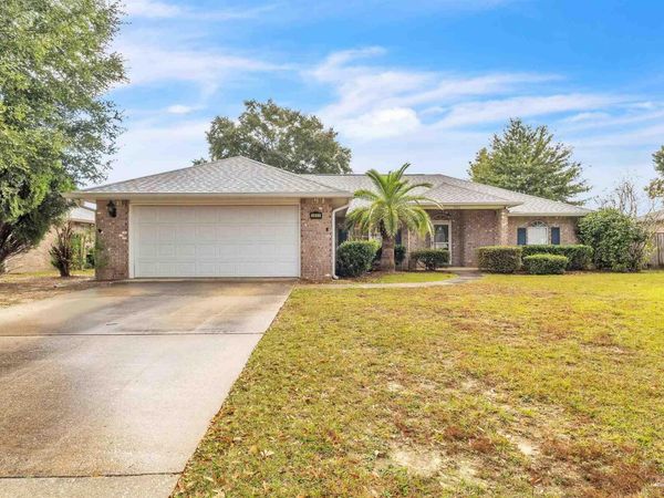 3933 Harbors Port St, Pace, FL 32571