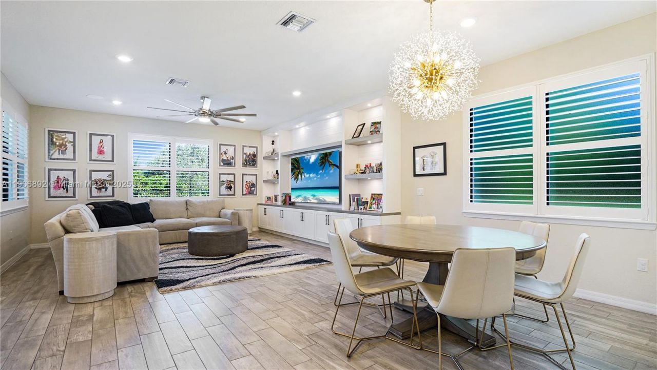 8605 Patron Ln, Lake Worth, FL 33467 Photo