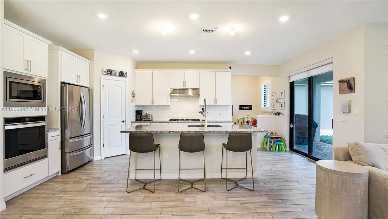 8605 Patron Ln, Lake Worth, FL 33467 Photo