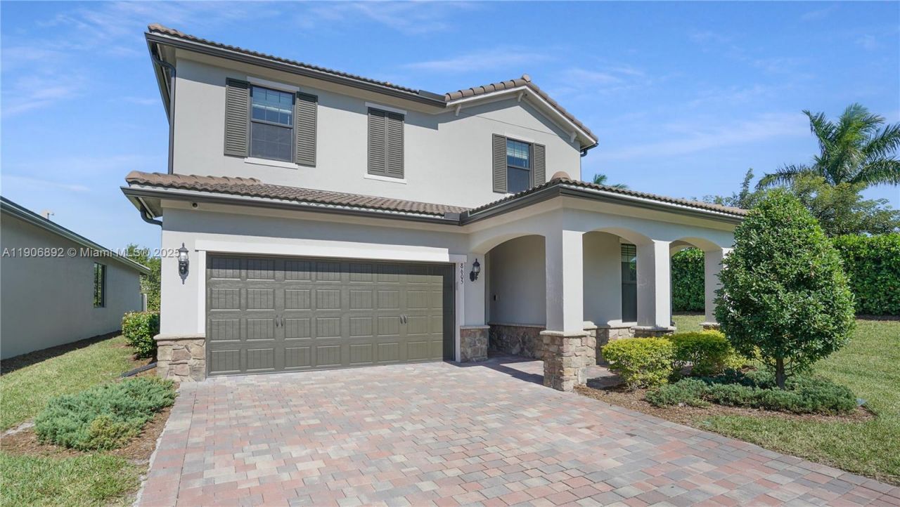 8605 Patron Ln, Lake Worth, FL 33467 Photo