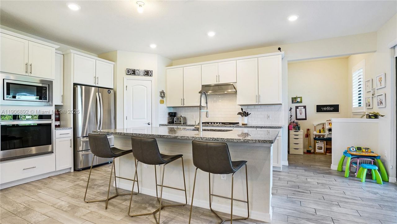 8605 Patron Ln, Lake Worth, FL 33467 Photo