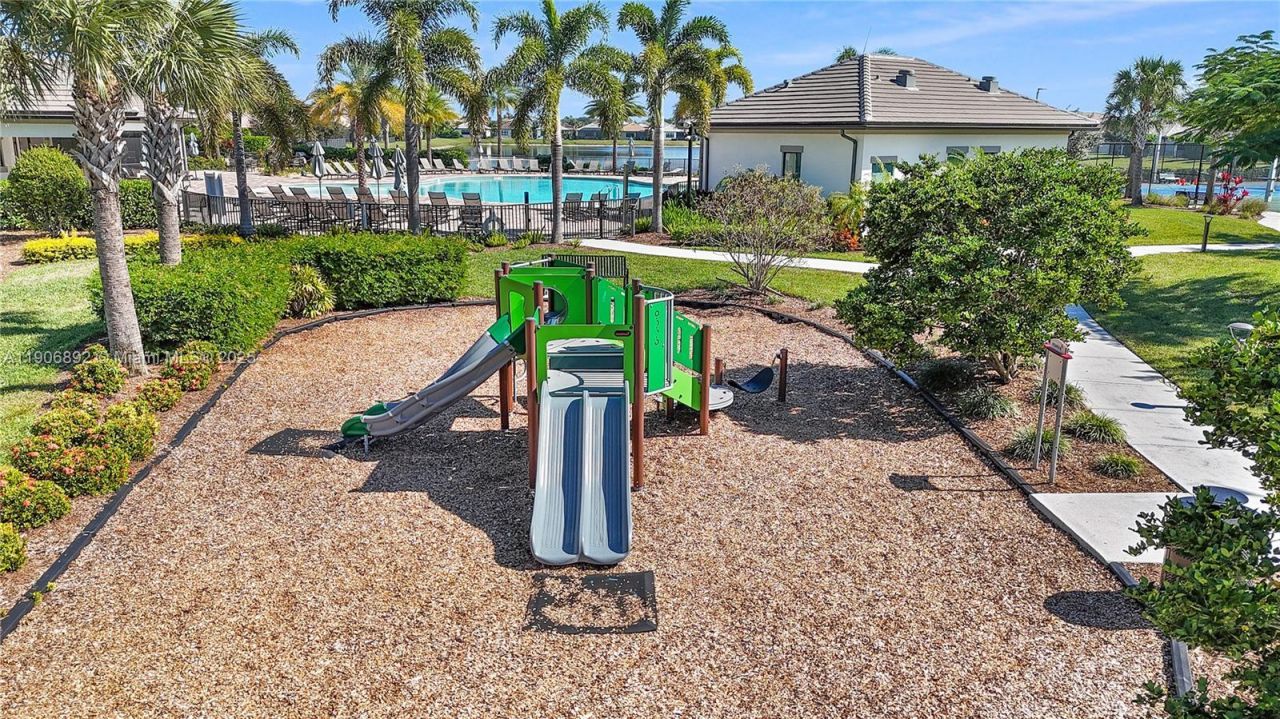 8605 Patron Ln, Lake Worth, FL 33467 Photo