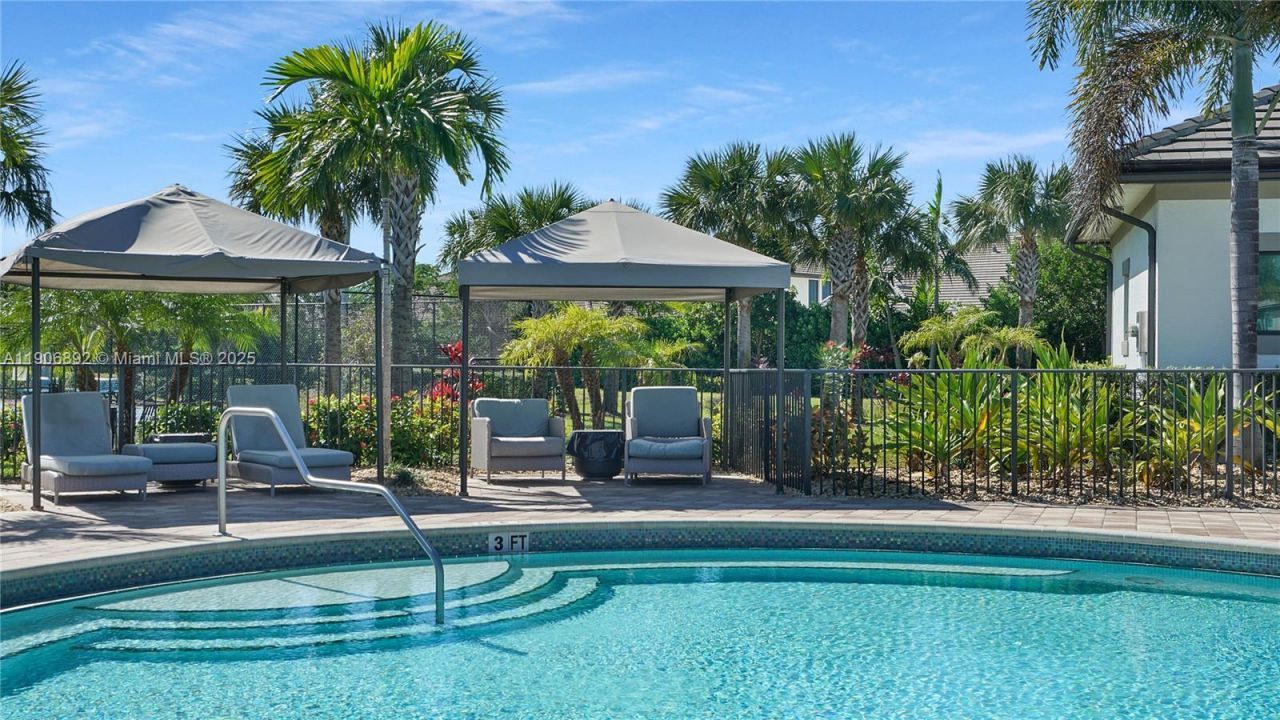 8605 Patron Ln, Lake Worth, FL 33467 Photo