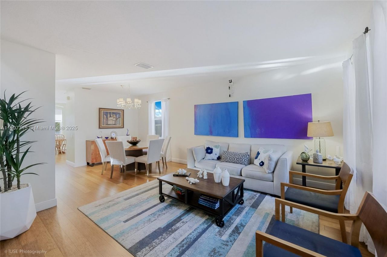 4394 Fox Ridge Dr, Weston, FL 33331 Photo