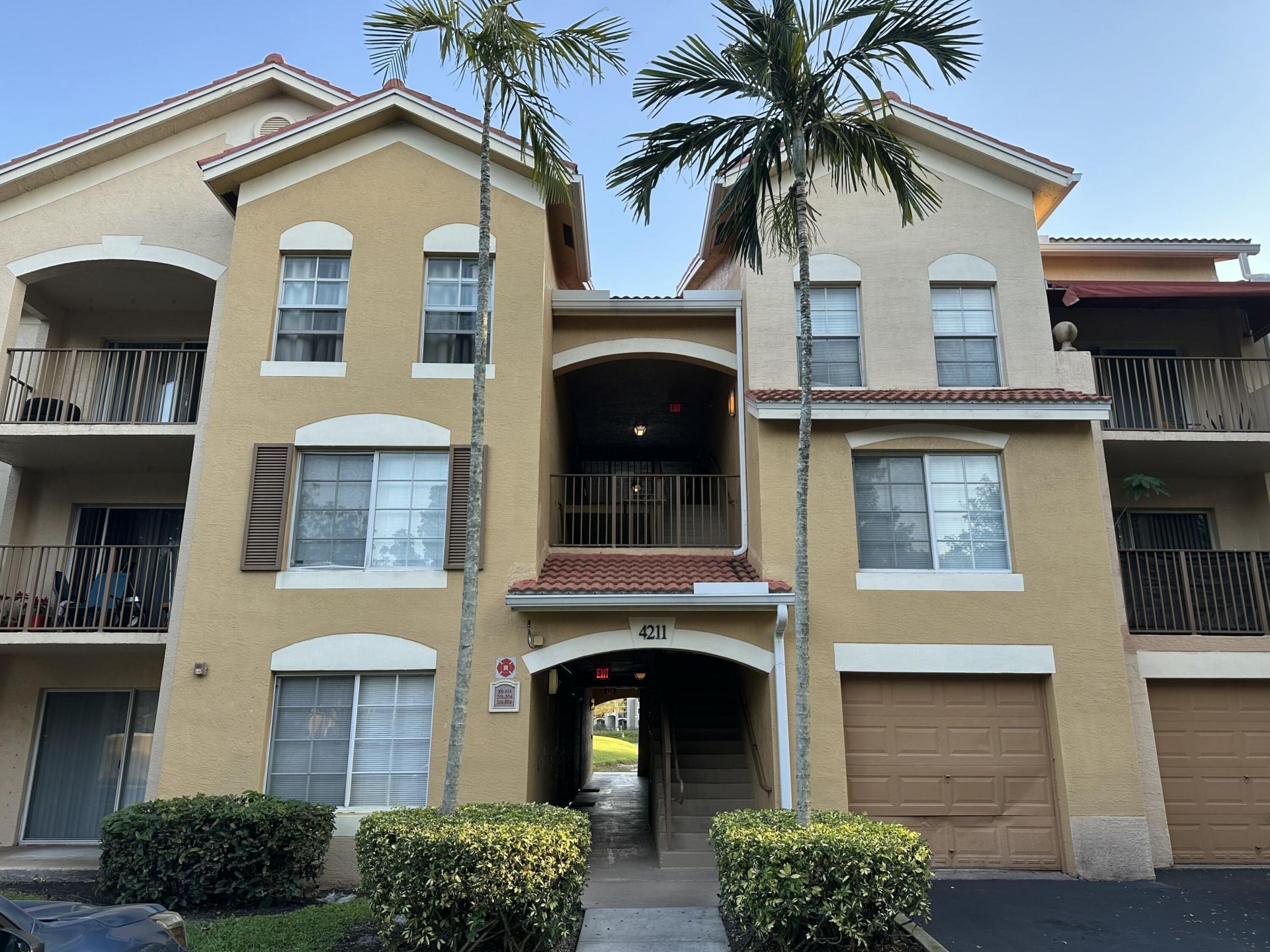 4211 San Marino Boulevard, Unit 304, West Palm Beach, FL 33409 Photo