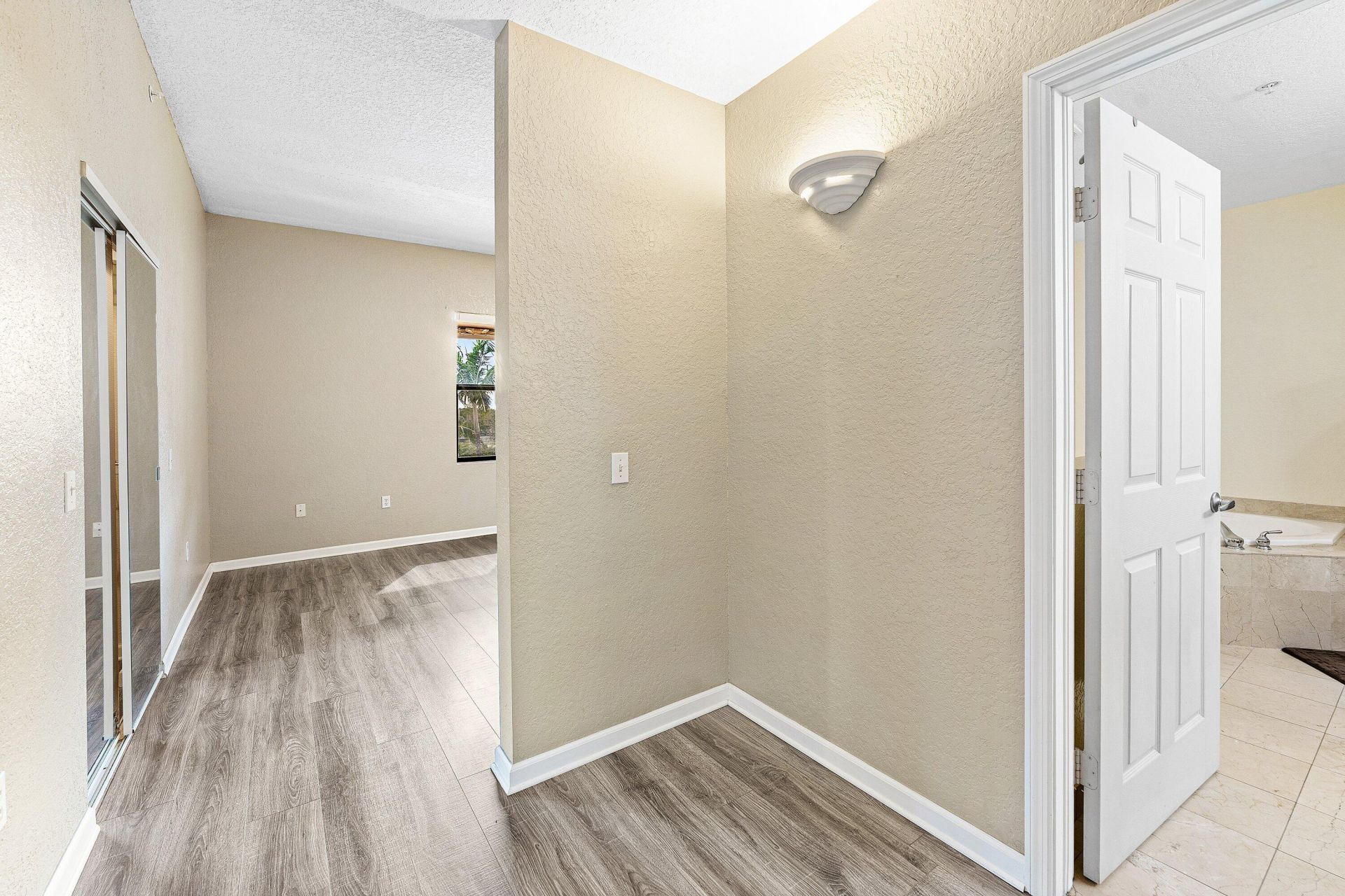 1650 Presidential Way, Unit A 302, West Palm Beach, FL 33401 Photo