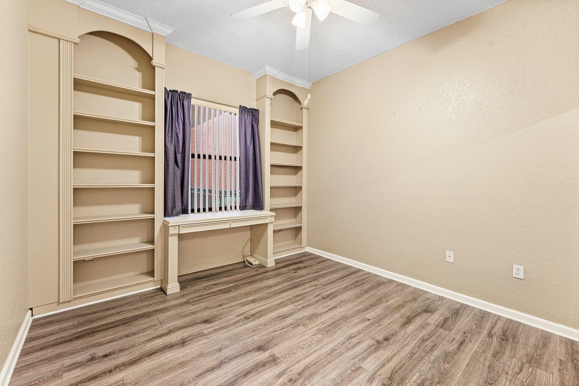 1650 Presidential Way, Unit A 302, West Palm Beach, FL 33401 Photo