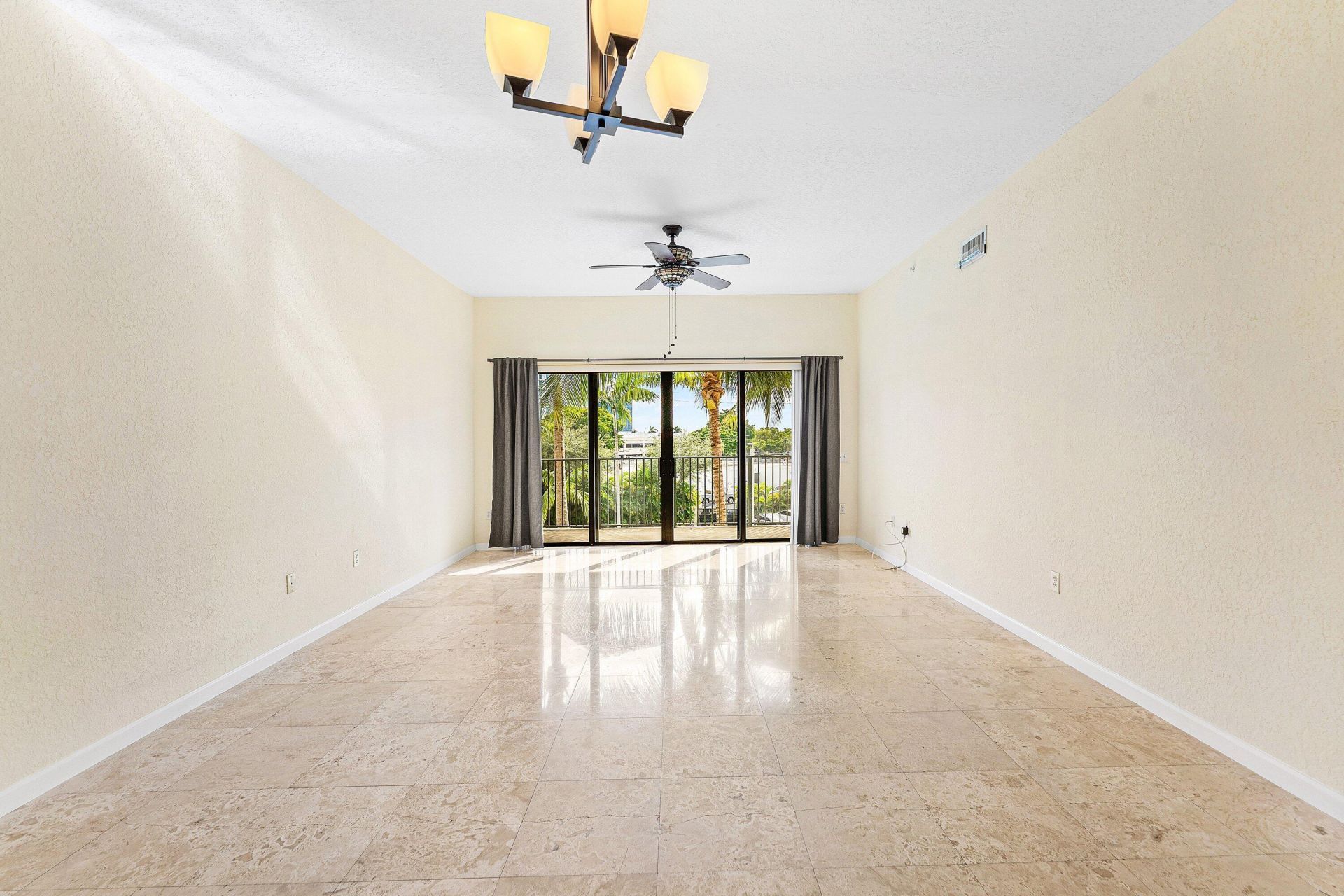 1650 Presidential Way, Unit A 302, West Palm Beach, FL 33401 Photo