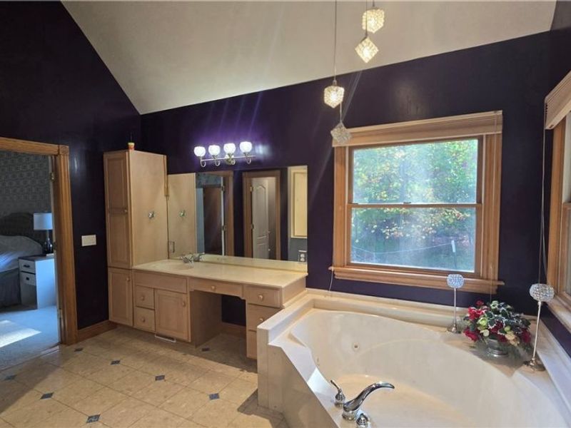 8140 Mount Royal Drive, Concord, OH 44077 Photo 15