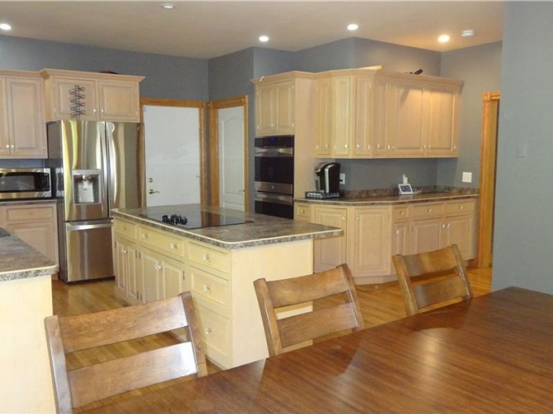 8140 Mount Royal Drive, Concord, OH 44077 Photo 6