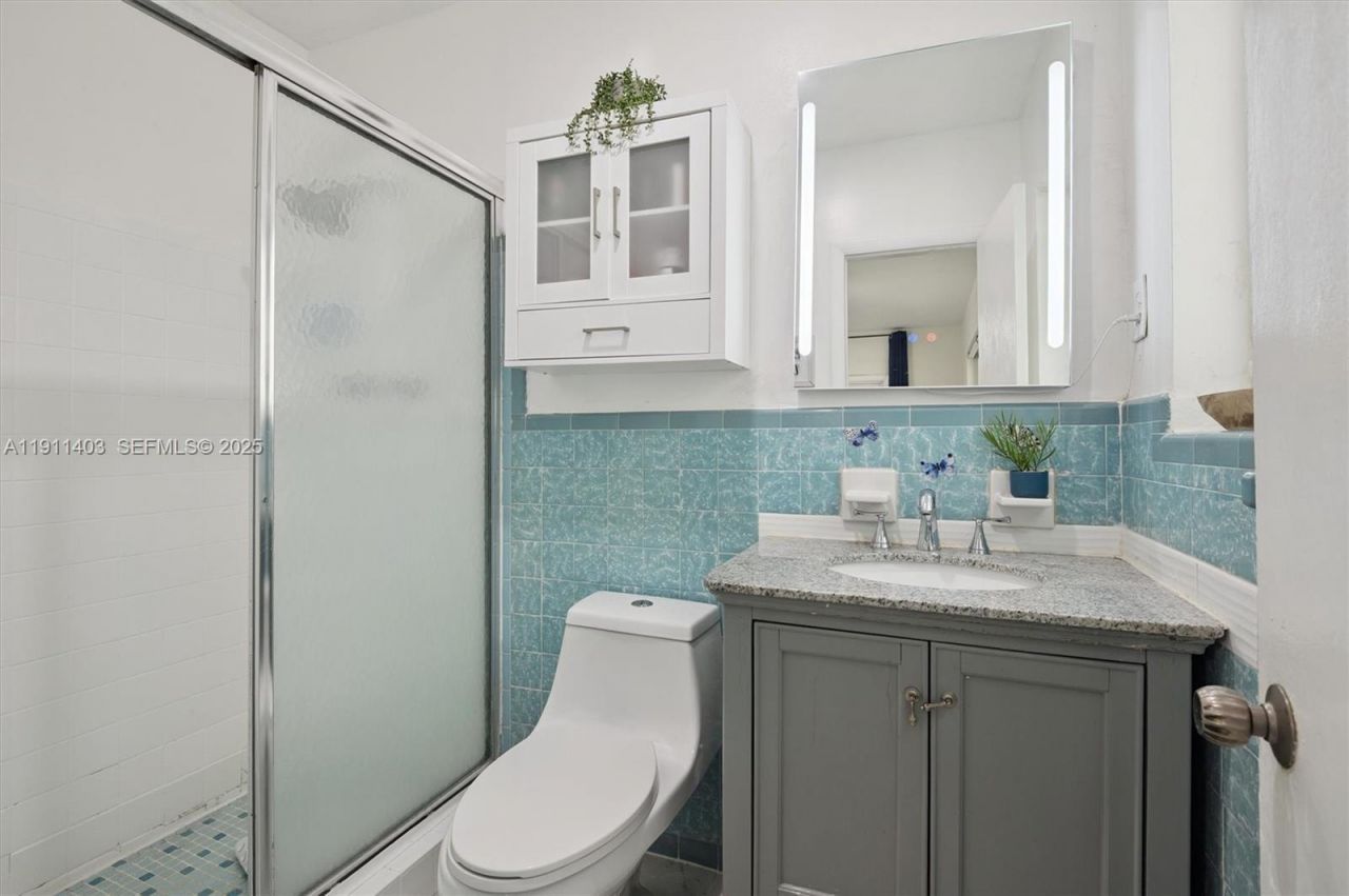 630 NE 175th St, Miami, FL 33162 Photo