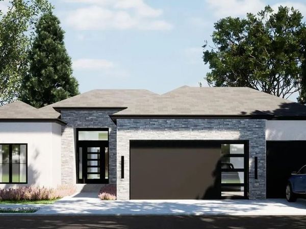 2218 SW Heartland Court, Lee's Summit, MO 64082