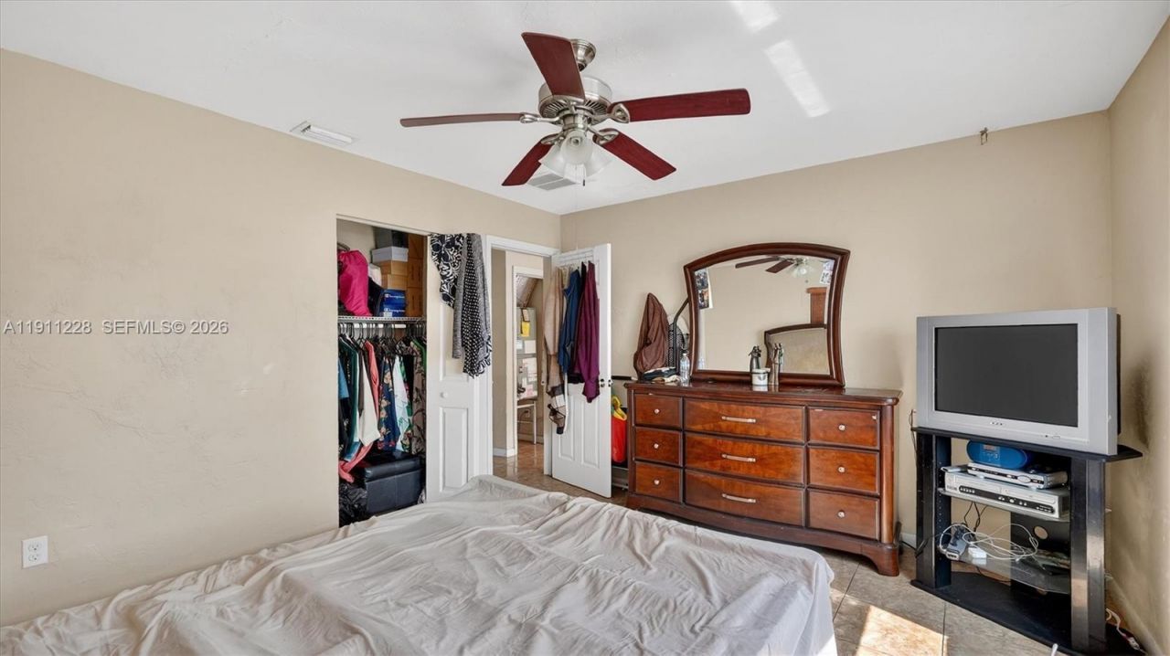 2835 NW 168th Ter, Miami Gardens, FL 33056 Photo