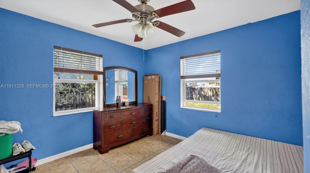 2835 NW 168th Ter, Miami Gardens, FL 33056 Photo