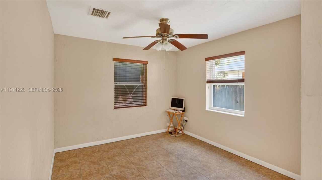 2835 NW 168th Ter, Miami Gardens, FL 33056 Photo