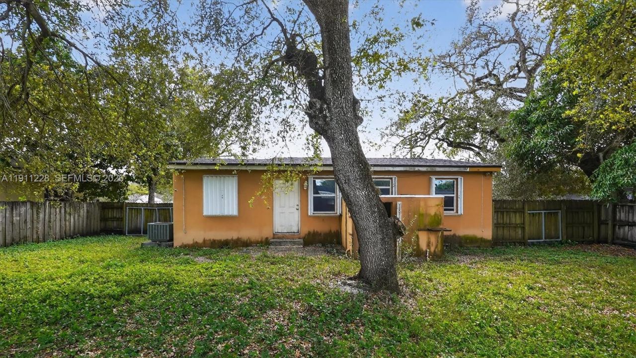 2835 NW 168th Ter, Miami Gardens, FL 33056 Photo