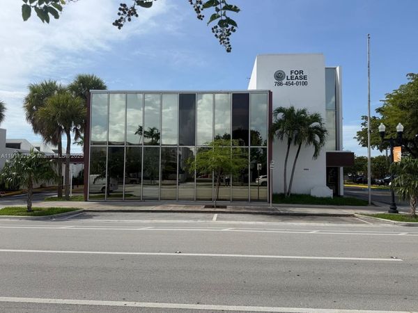 2434 Hollywood Blvd, Hollywood, FL 33020
