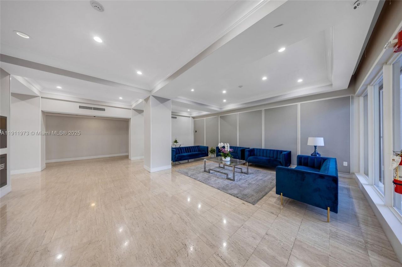 1865 79th St Cswy, Unit 14D, North Bay Village, FL 33141 Photo