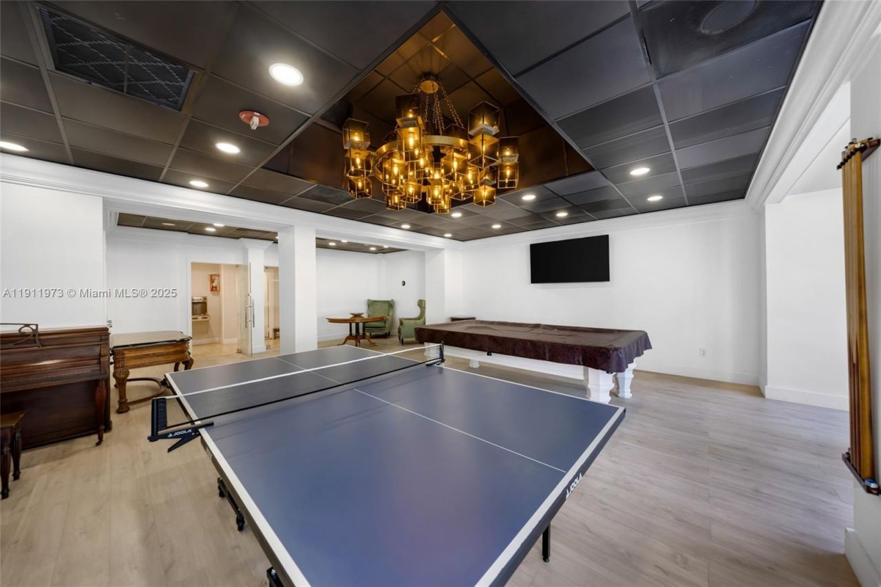 1865 79th St Cswy, Unit 14D, North Bay Village, FL 33141 Photo