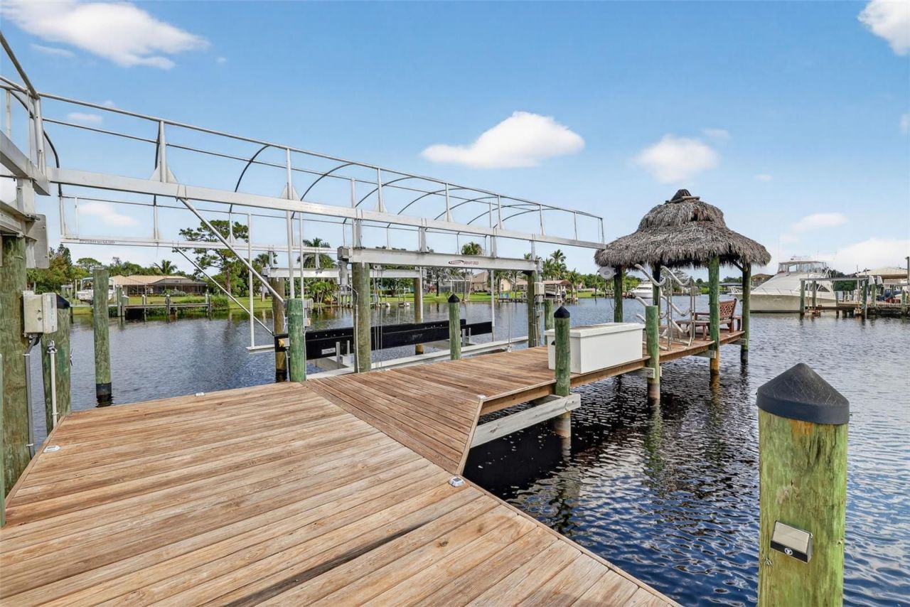 2461 SE North Lookout Boulevard, Port Saint Lucie, FL 34984 Photo