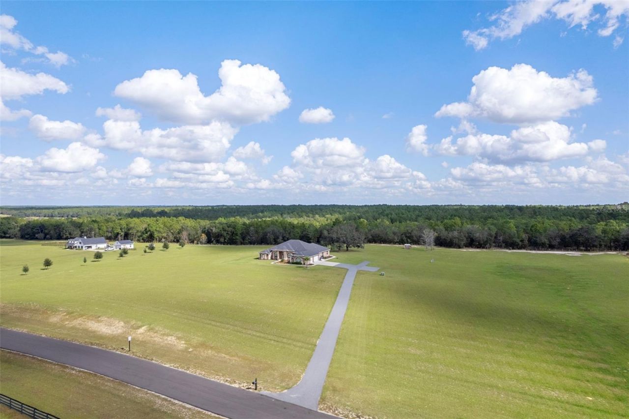 11367 S Brightstar Avenue, Floral City, FL 34436 Photo