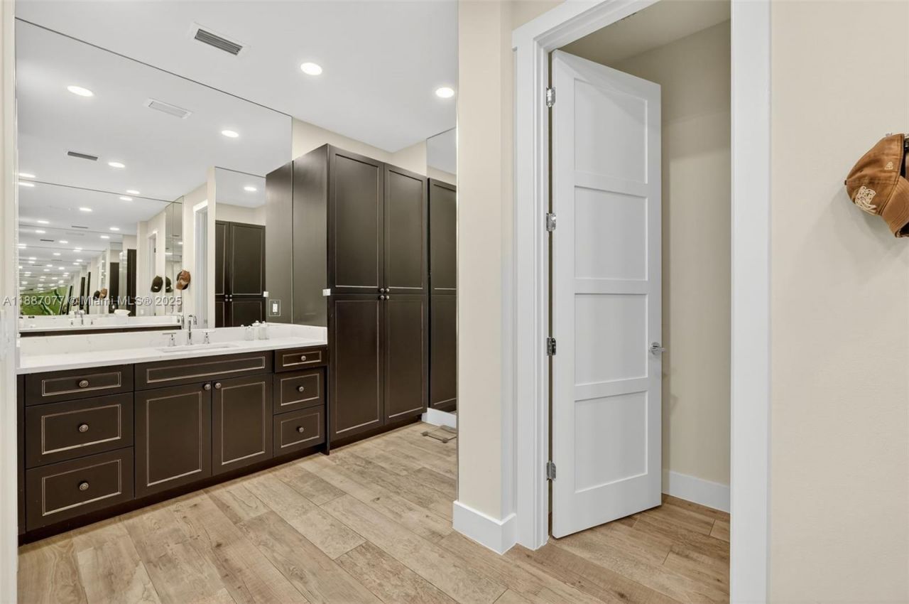 2461 SE North Lookout Boulevard, Port Saint Lucie, FL 34984 Photo