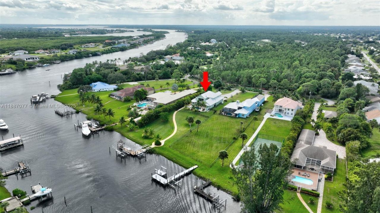 2461 SE North Lookout Boulevard, Port Saint Lucie, FL 34984 Photo