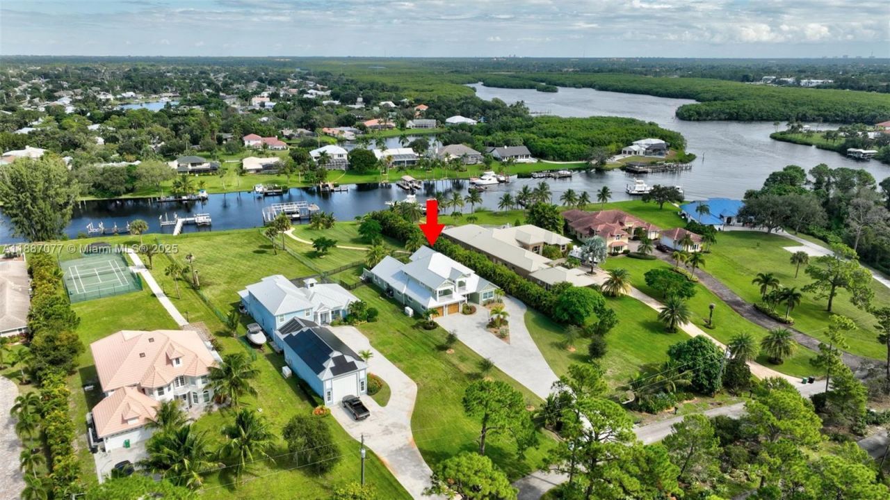 2461 SE North Lookout Boulevard, Port Saint Lucie, FL 34984 Photo