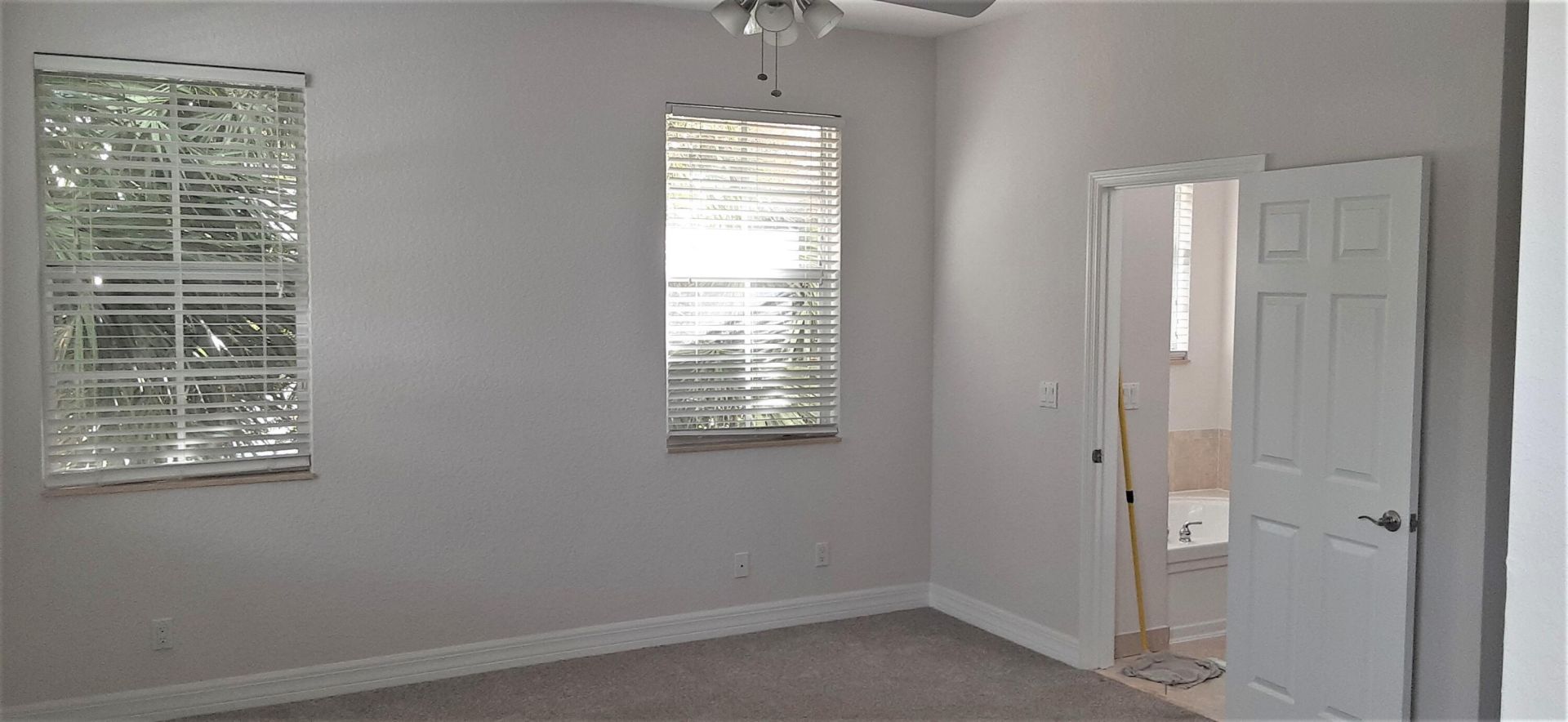 909 NW 18th Avenue, Boca Raton, FL 33486 Photo