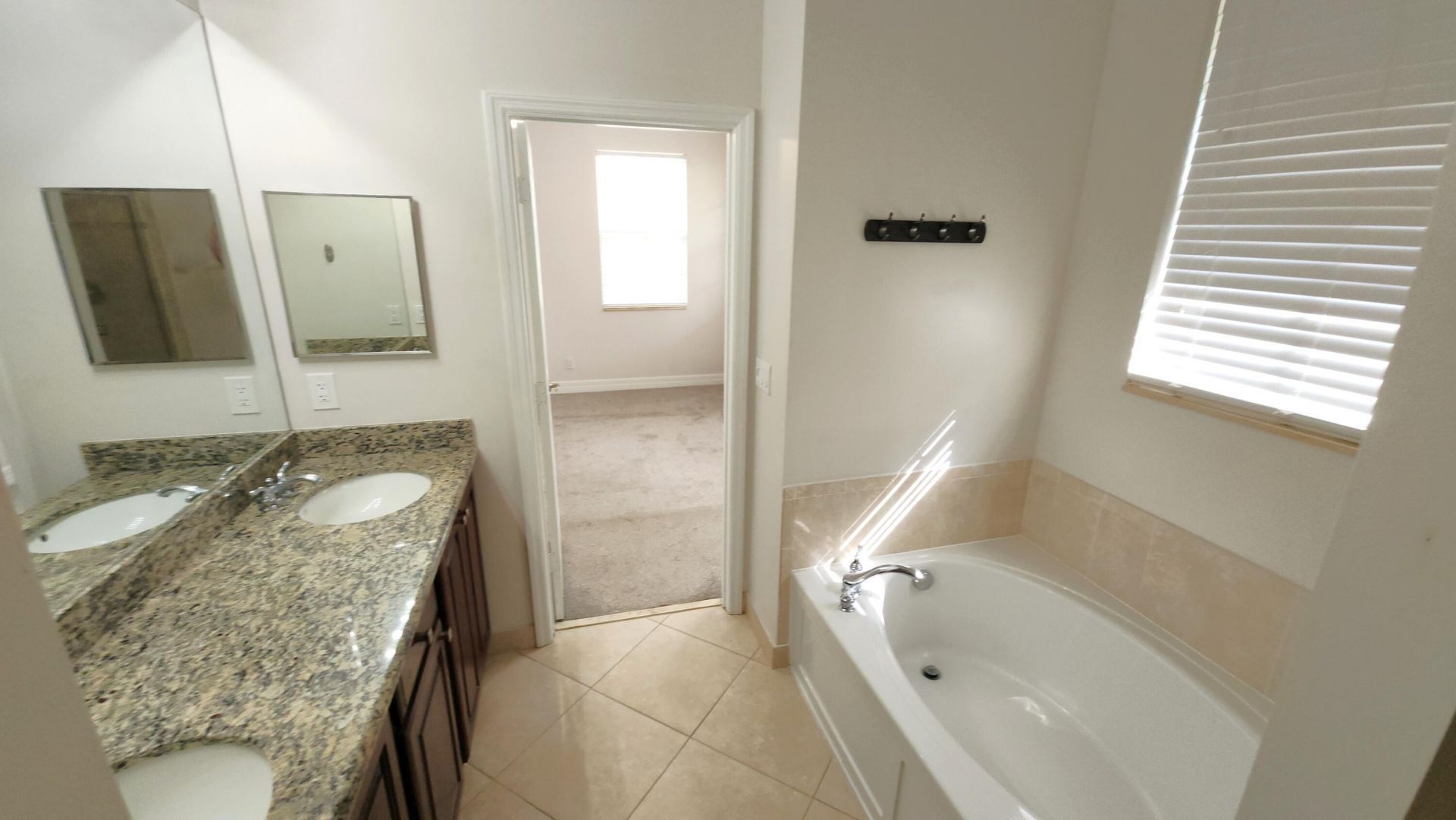 909 NW 18th Avenue, Boca Raton, FL 33486 Photo