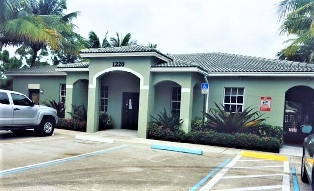 909 NW 18th Avenue, Boca Raton, FL 33486 Photo