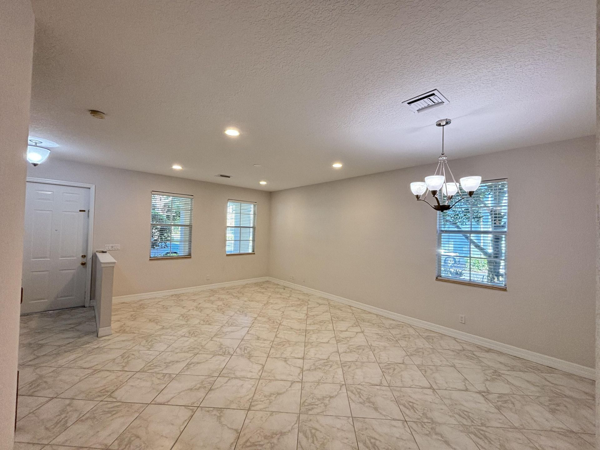 909 NW 18th Avenue, Boca Raton, FL 33486 Photo