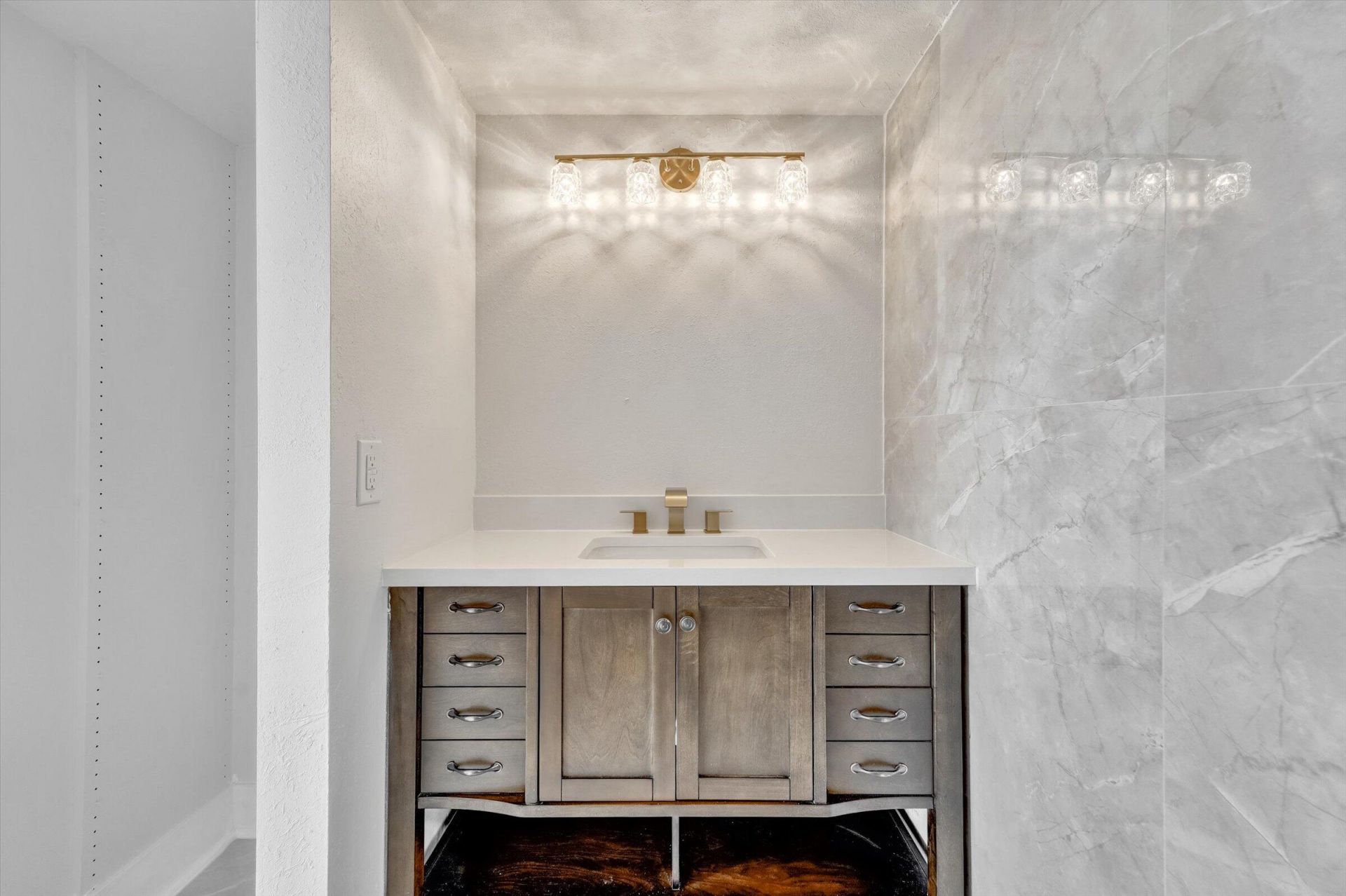 6181 Balboa Circle, Unit 303, Boca Raton, FL 33433 Photo