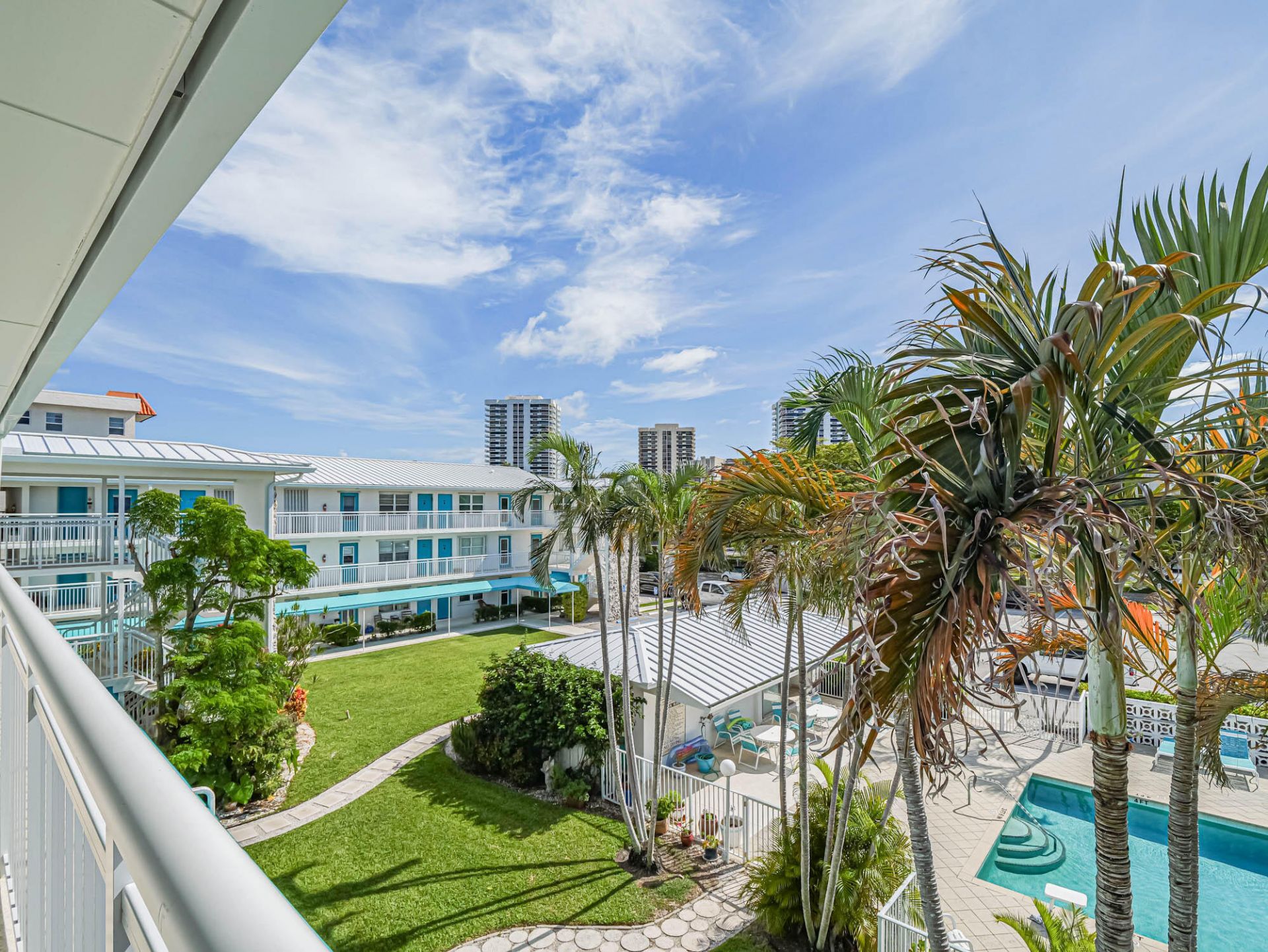 37 Yacht Club Drive, Unit 310, North Palm Beach, FL 33408 Photo