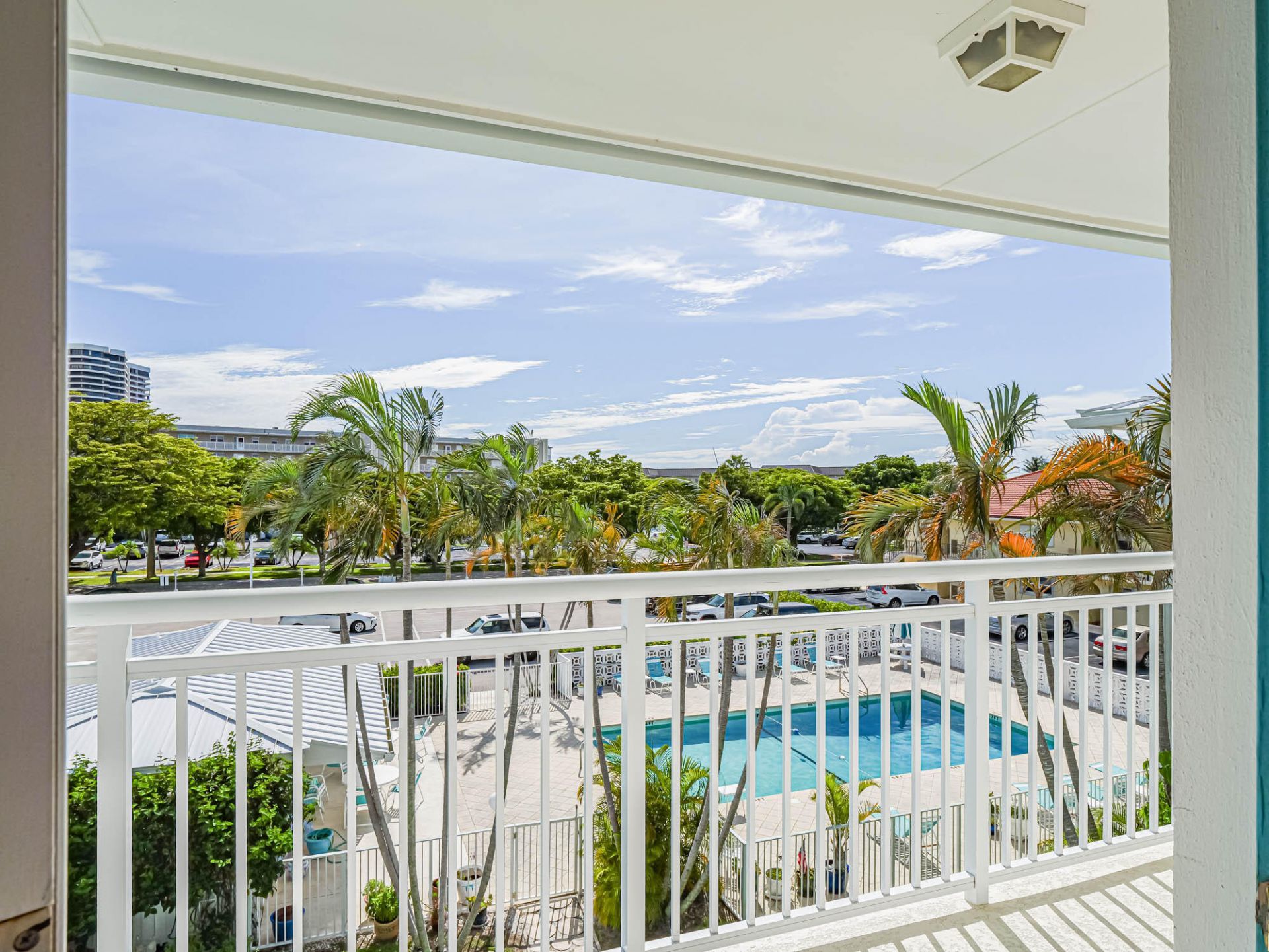 37 Yacht Club Drive, Unit 310, North Palm Beach, FL 33408 Photo