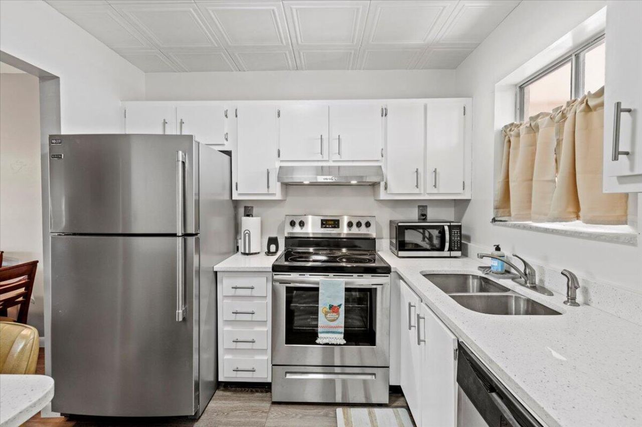 300 Waterway Drive S, Unit 308, Lantana, FL 33462 Photo