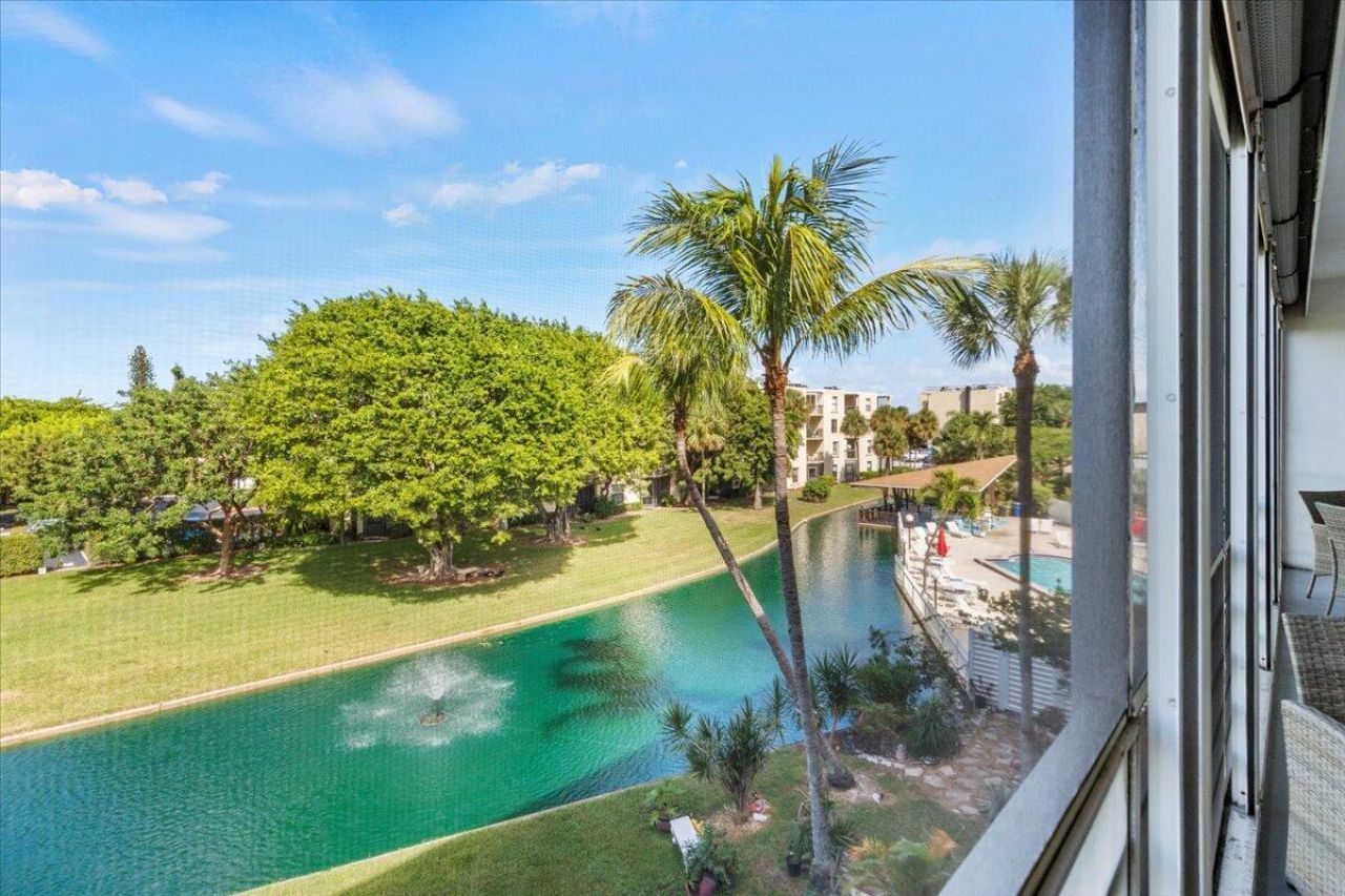 300 Waterway Drive S, Unit 308, Lantana, FL 33462 Photo